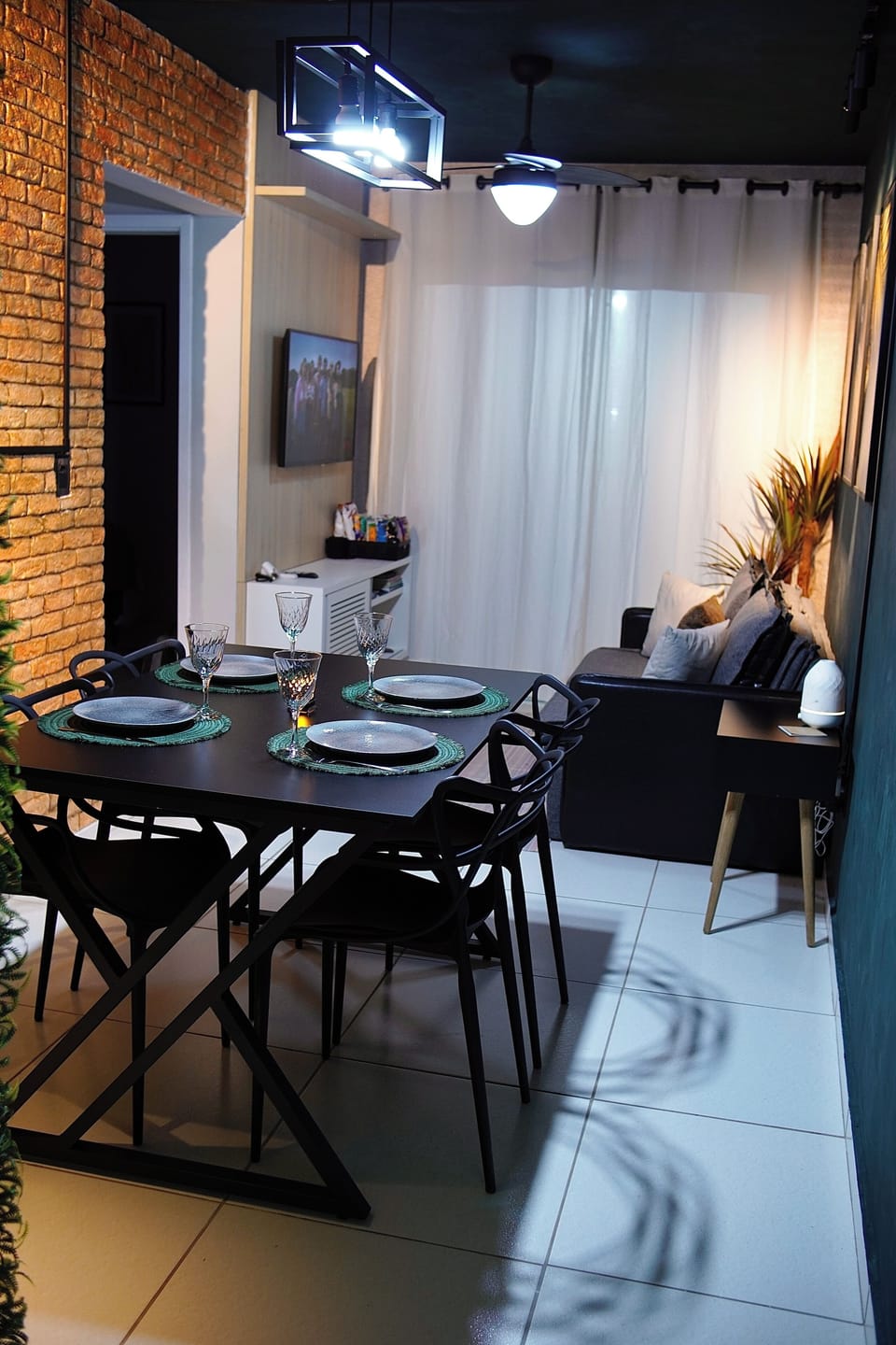 Superior Apartment, 2 Bedrooms, Kitchen, Tower | 2 bedrooms, iron/ironing board, WiFi (free)