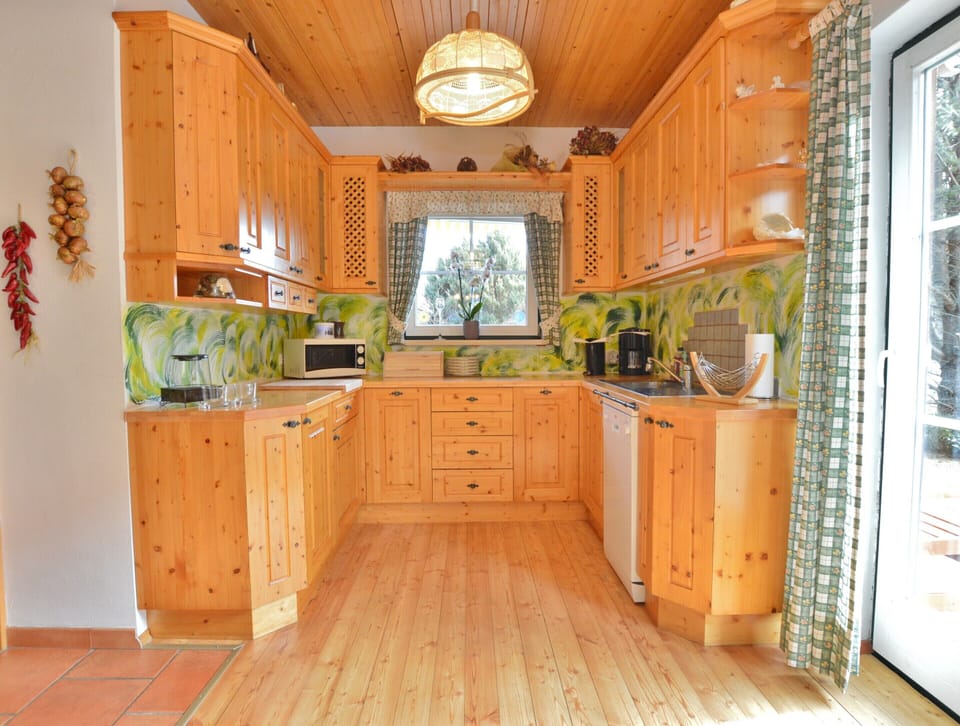 House | Private kitchen | Highchair