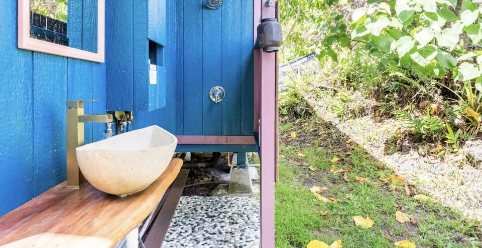 lovely outdoor shower and sink.