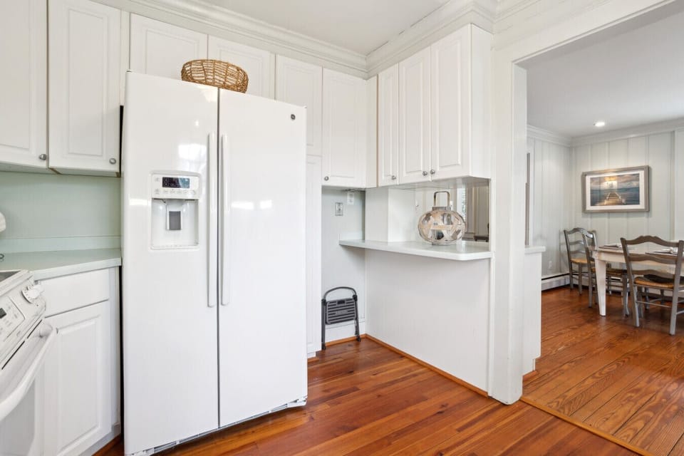 There is plenty of storage for your belongings during your stay!