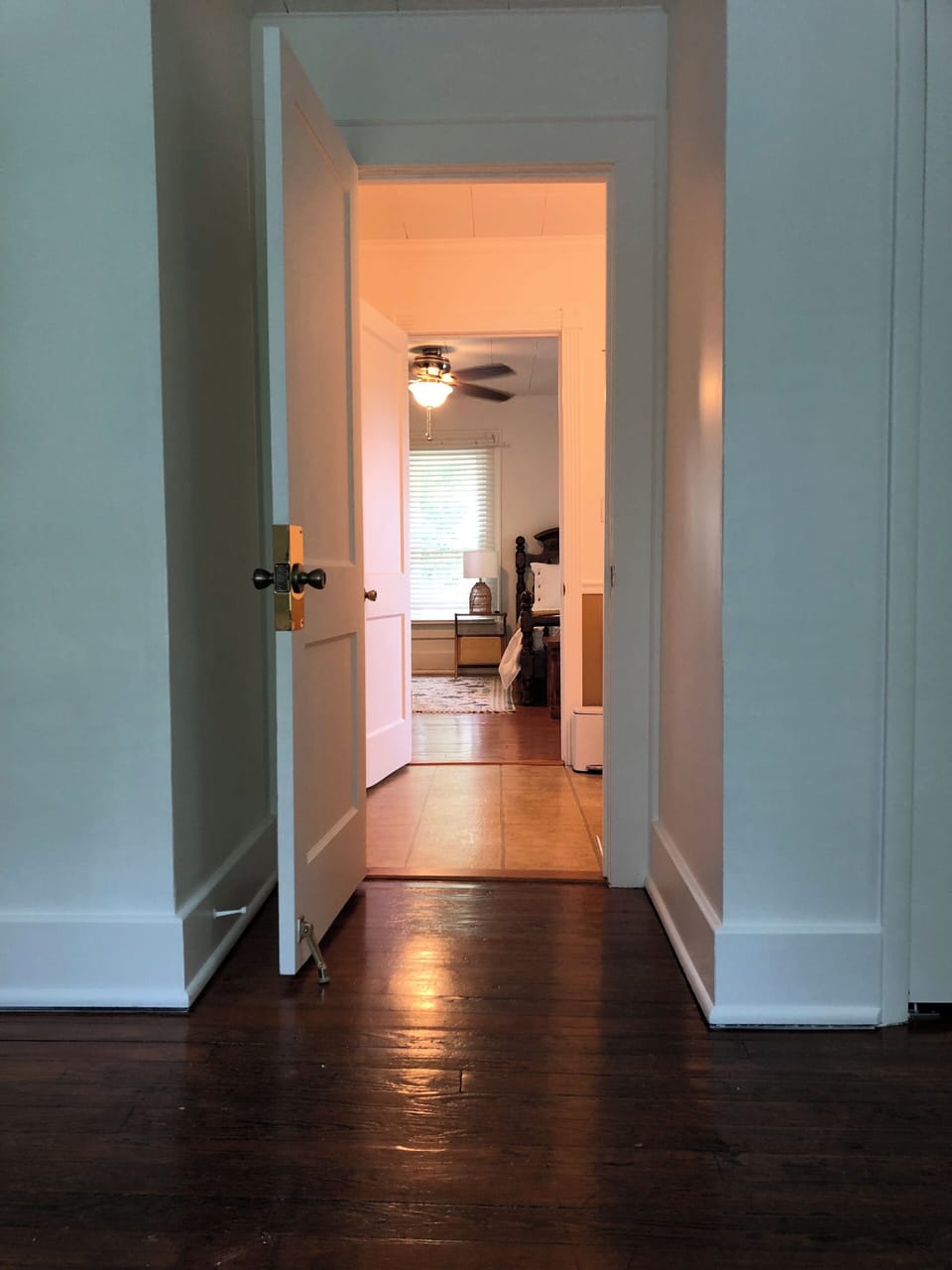 Shared Bathroom #1 with Master Bedroom