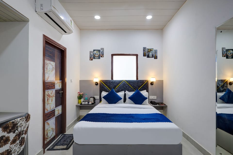 Deluxe Room | Soundproofing, free WiFi, bed sheets
