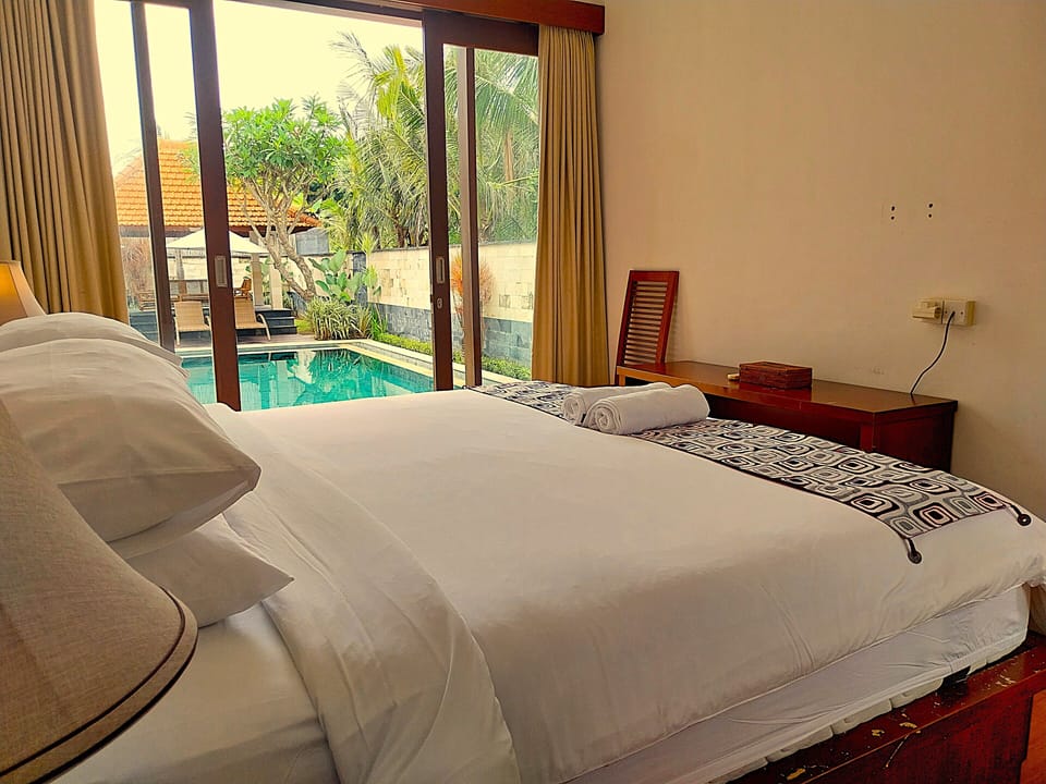Superior Room | Premium bedding, free WiFi, bed sheets