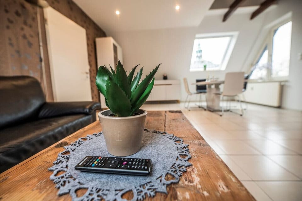 Großes Wohn- & Esszimmer vorhanden