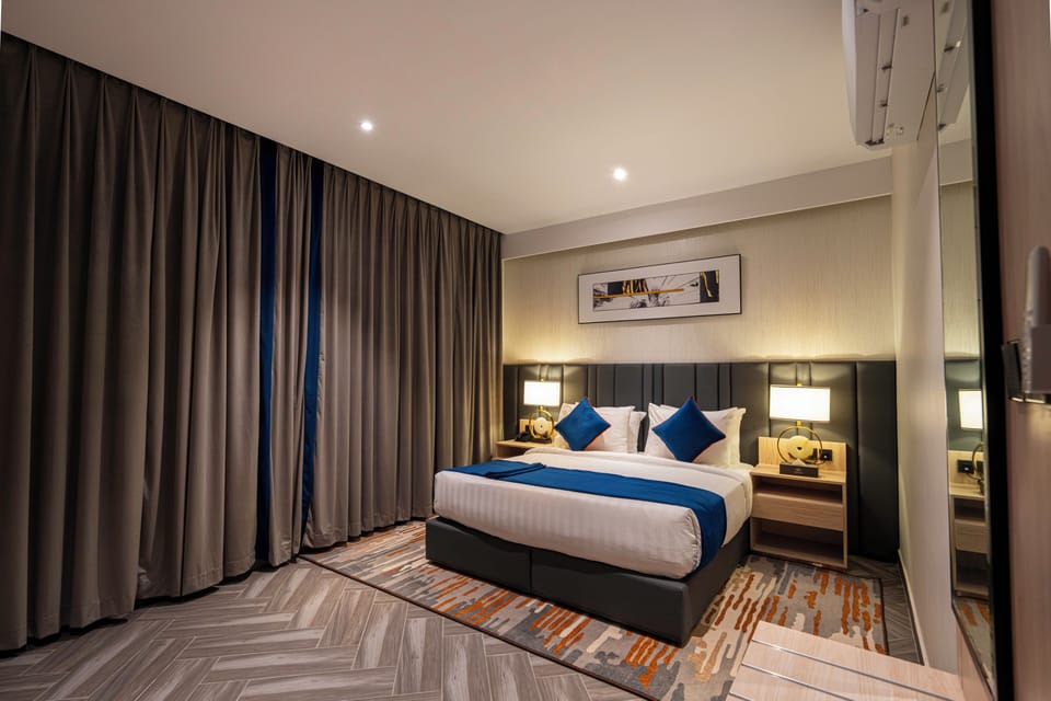Deluxe Room | Premium bedding, minibar, soundproofing, iron/ironing board