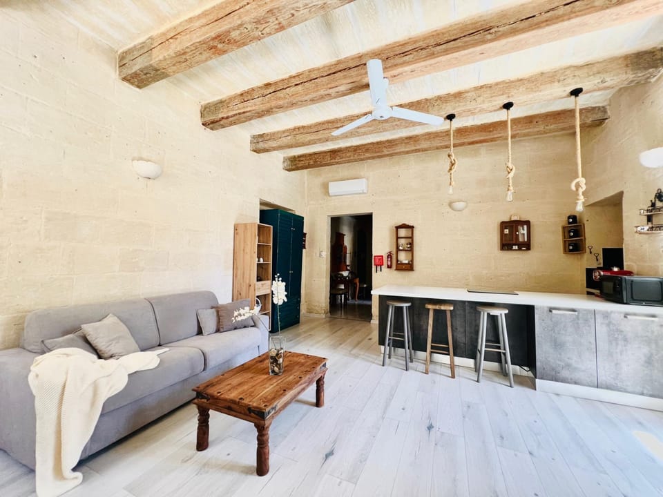 House | 1 bedroom
