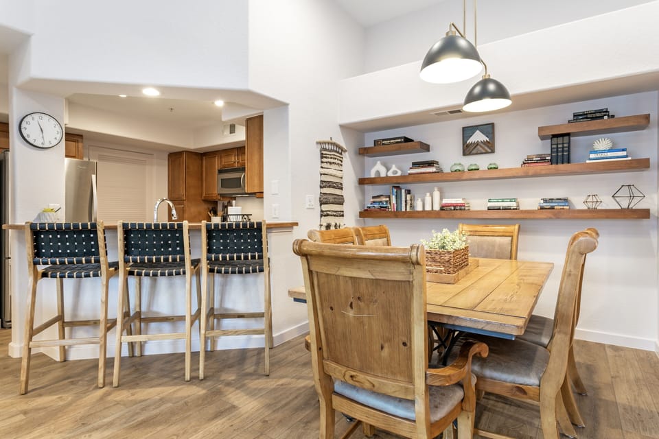 Condo, 3 Bedrooms | Dining