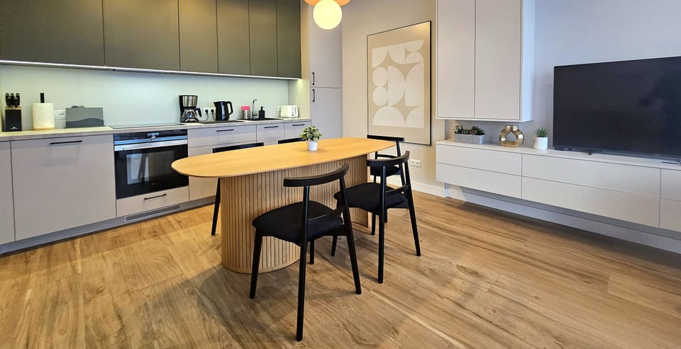 Comfort Apartment | Private kitchen | Oven, stovetop, dishwasher, coffee/tea maker