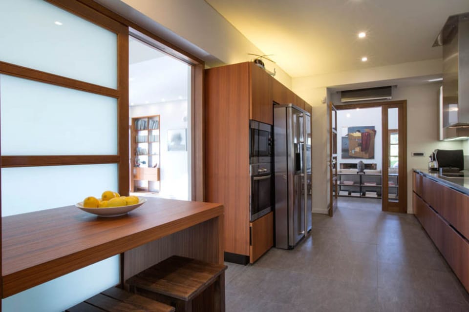 House | 5 bedrooms, desk, soundproofing, Internet