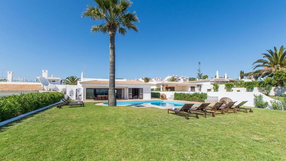 This Algarve retreat combines sophistication with ultimate relaxation. 

#AlgarveParadise #LuxuryEscape #TimelessElegance