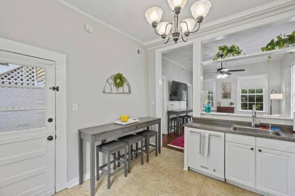Unit 3 kitchen: dining area