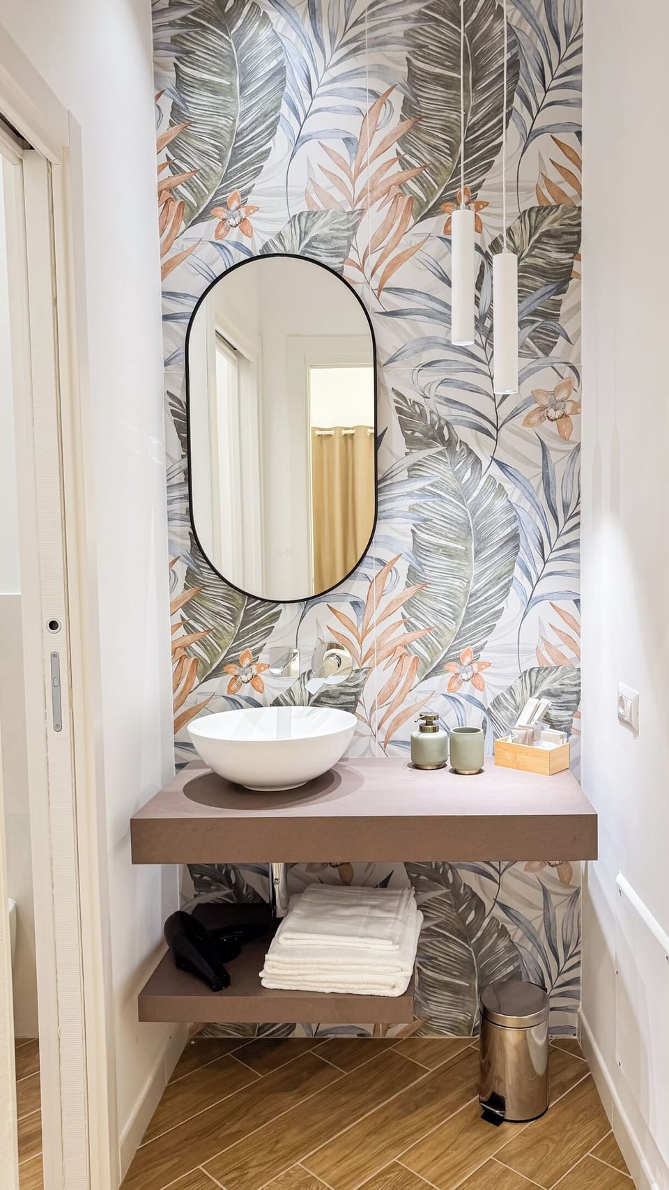 Classic Townhome | Bathroom | Hair dryer, bidet, towels, soap