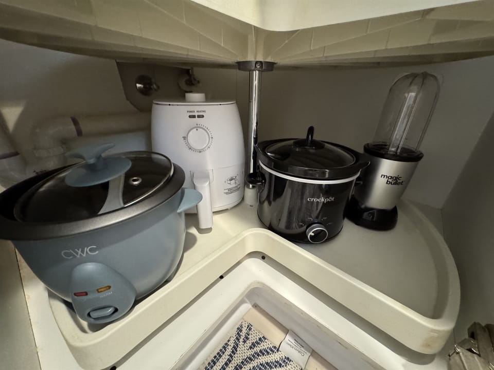 Kitchen appliances