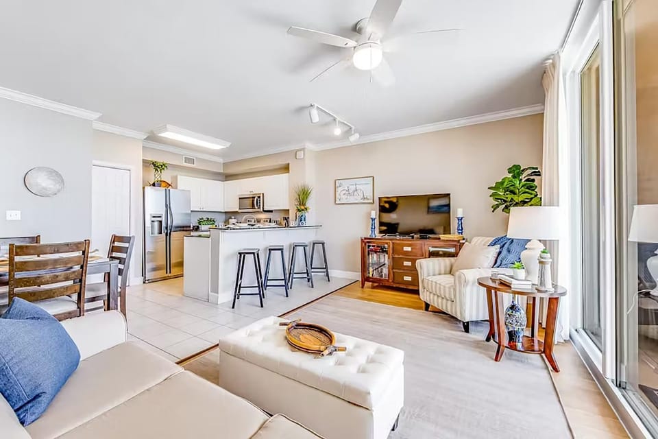 Condo, Multiple Beds (Tidewater 913) | Living area