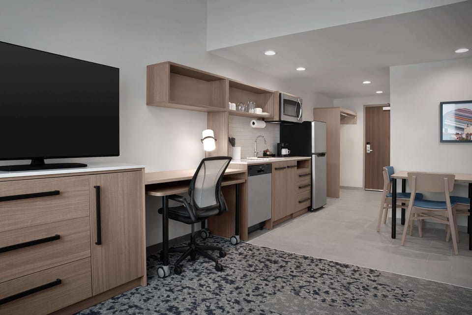 Suite, 1 Bedroom | Desk, laptop workspace, cribs (free), WiFi (free)