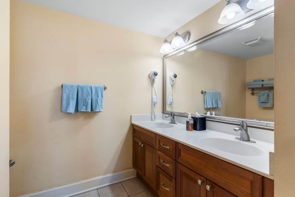 Ensuite off King Bedroom