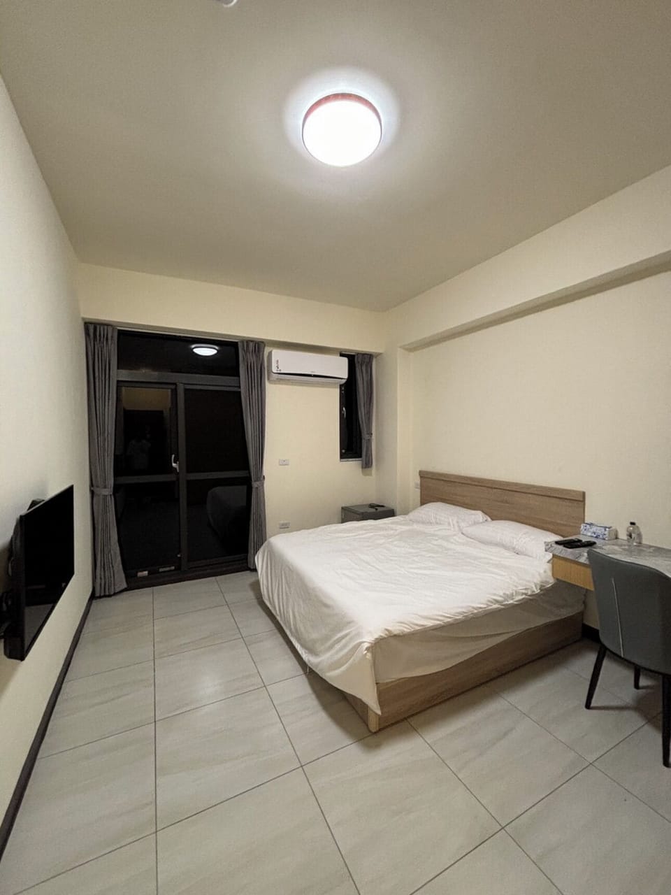 Standard Double Room | Free WiFi, bed sheets