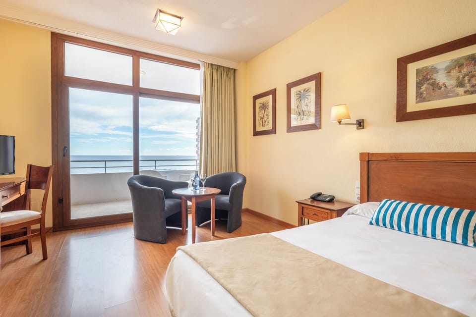 Desk, blackout drapes, free WiFi, bed sheets