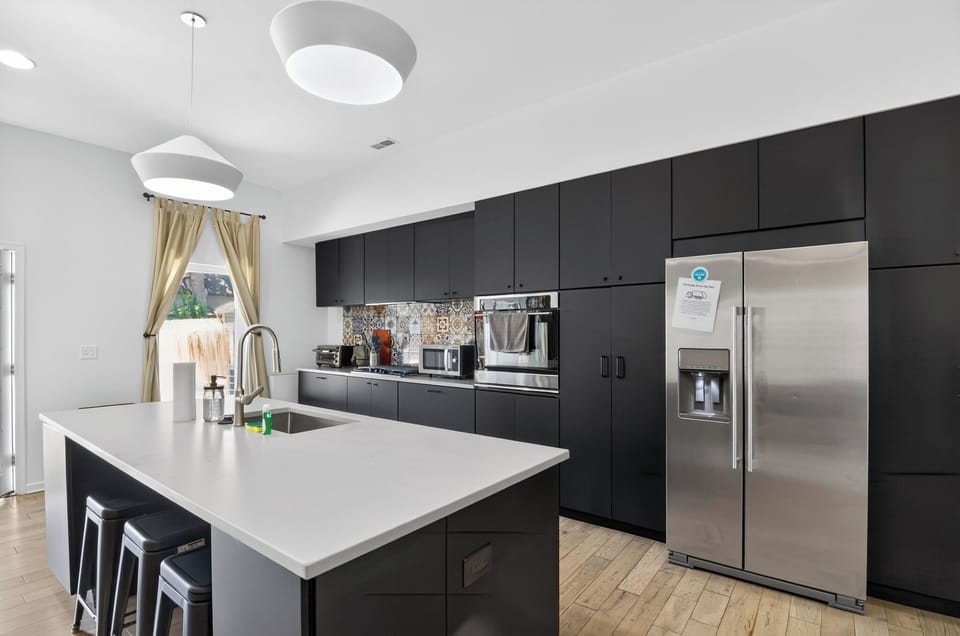 Deluxe House, 3 Bedrooms, Non Smoking, Kitchen | Private kitchen | Coffee/tea maker, electric kettle