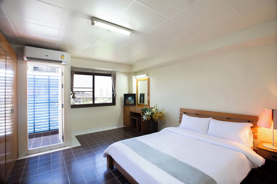 Deluxe Room | Bed sheets