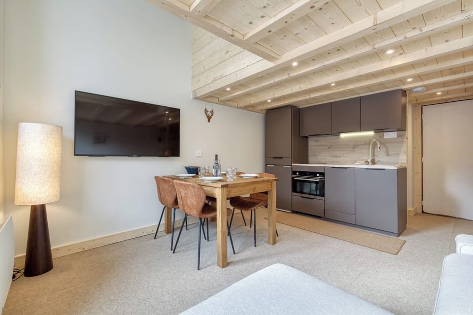Kitchen and dining area