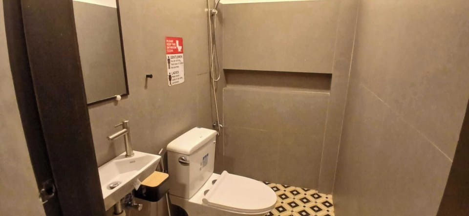 Shower, rainfall showerhead, slippers, bidet