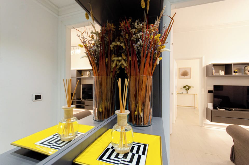 Apartment | Living area | Smart TV