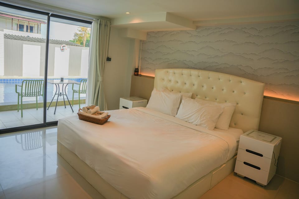 Deluxe Room, Pool Access | View from room