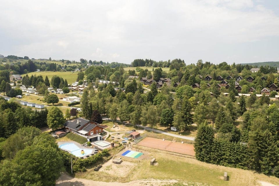 Surroundings [summer] (1-5 km)