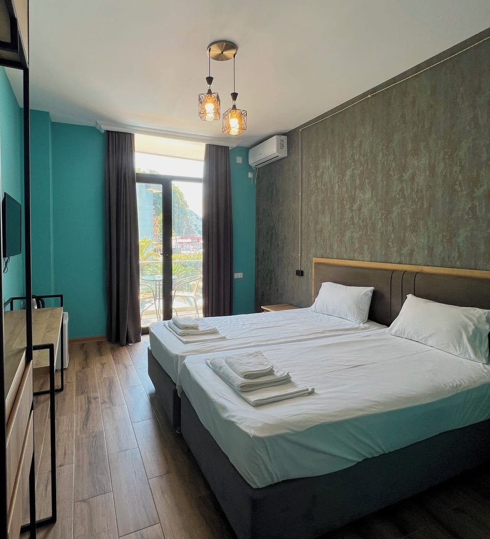Basic Double or Twin Room, Balcony | Desk, free WiFi