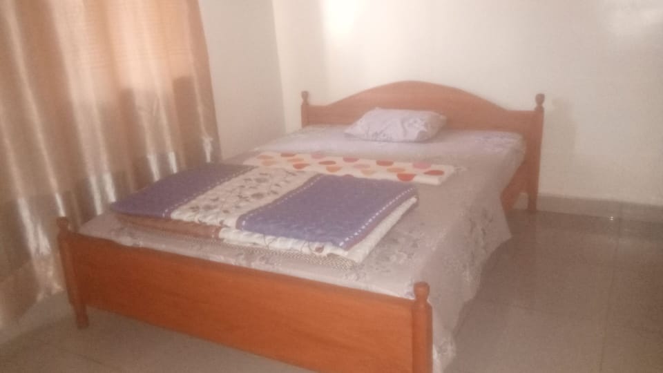 Standard Double Room | Desk, laptop workspace, WiFi (free)