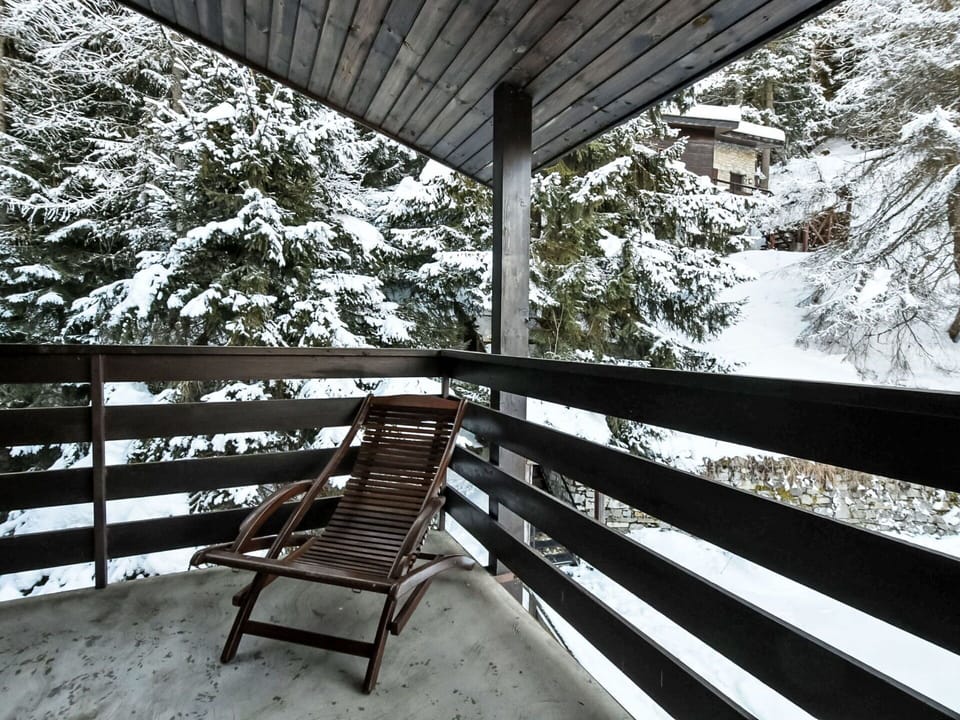 Wood, Winter, Glacial Landform, Freezing, Snow, Ice Cap, Hardwood, Log Cabin, Plank, Lumber