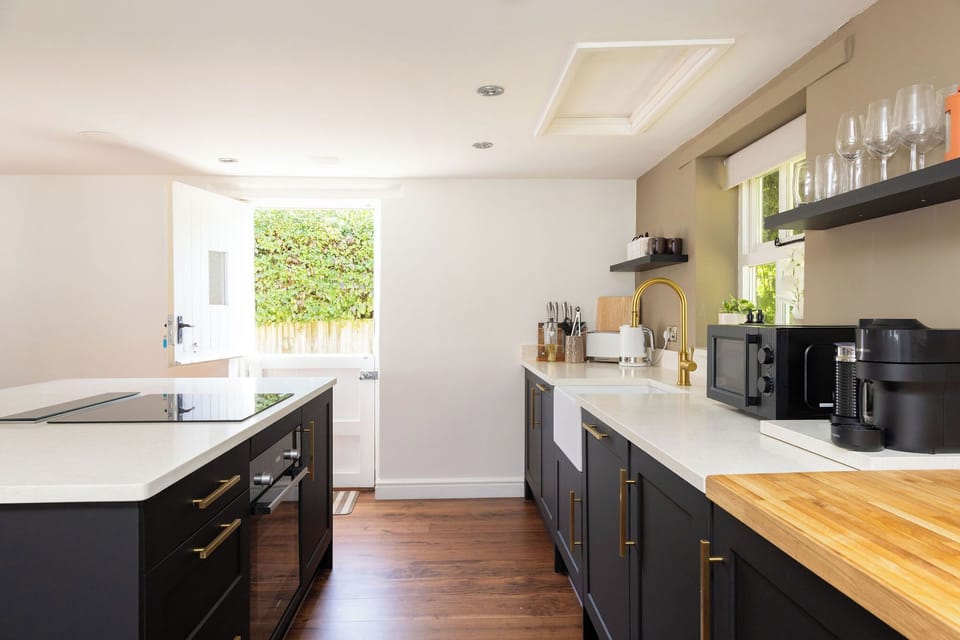 Fully equipped kitchen
