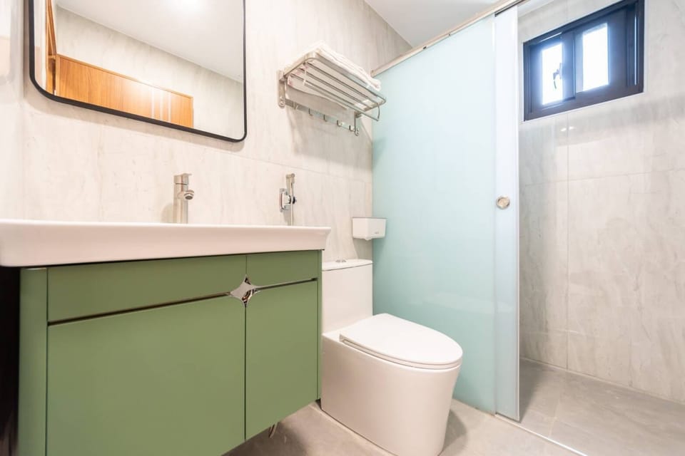 Superior House, Patio, Mountain View | Bathroom | Shower, hair dryer, slippers, bidet