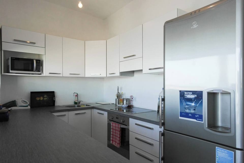 Kitchen-Bkfst