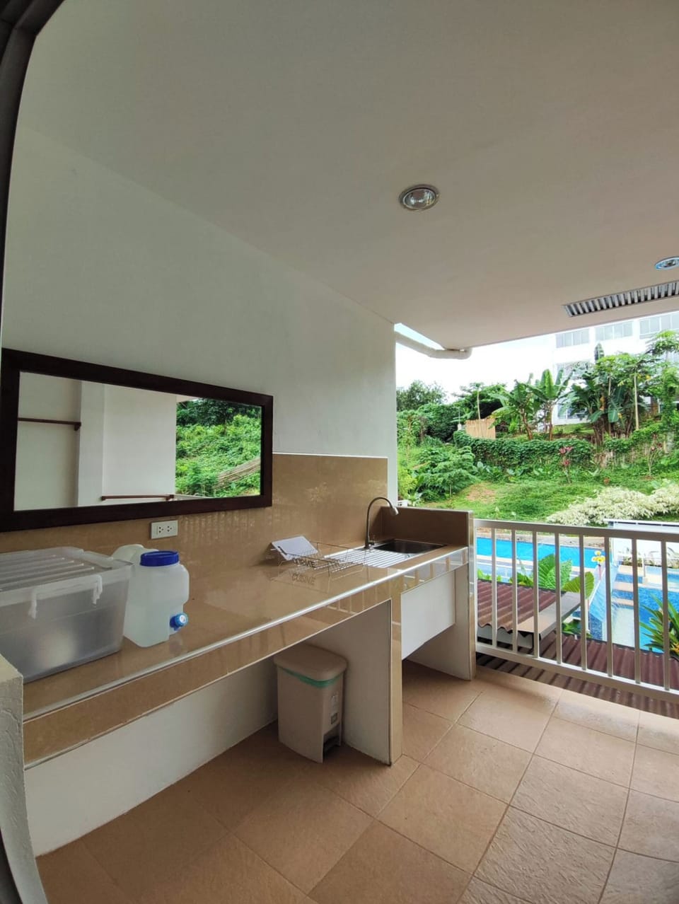 Private kitchenette