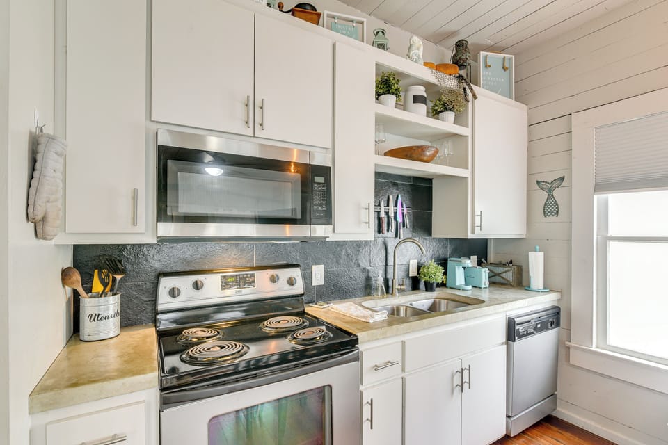 House (2 Bedrooms) | Interior