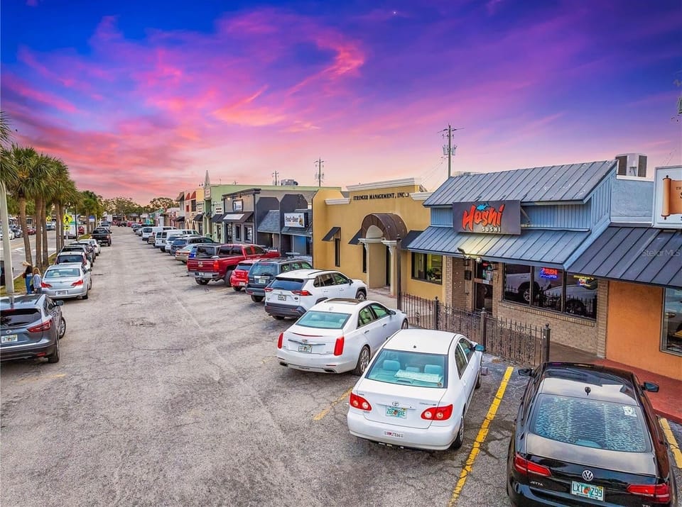 House, 2 Bedrooms | Parking | Free self parking