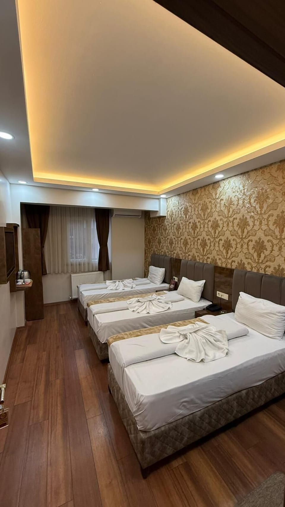 Grand Triple Room, City View | View from room