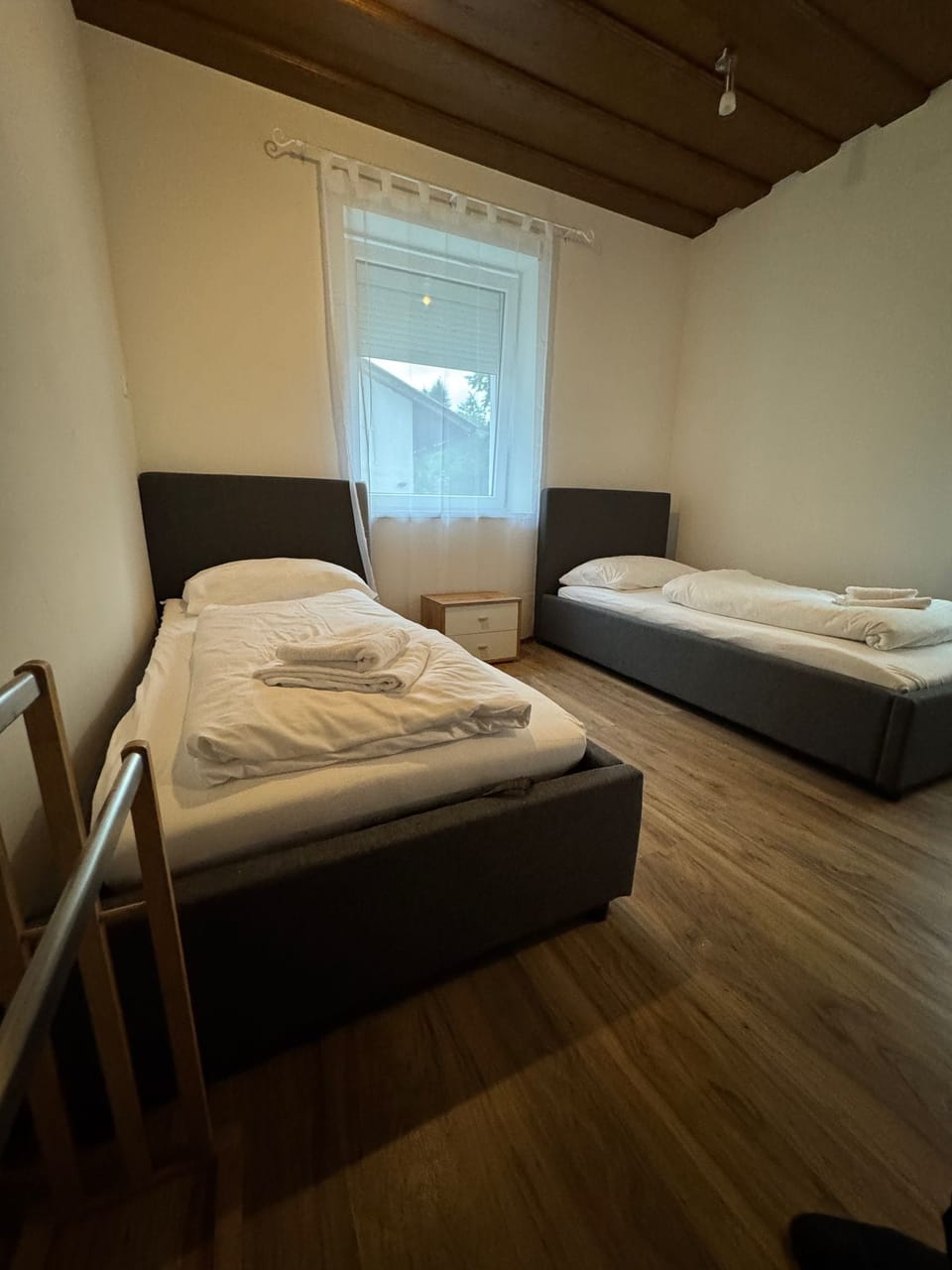 Basic Twin Room | Free WiFi