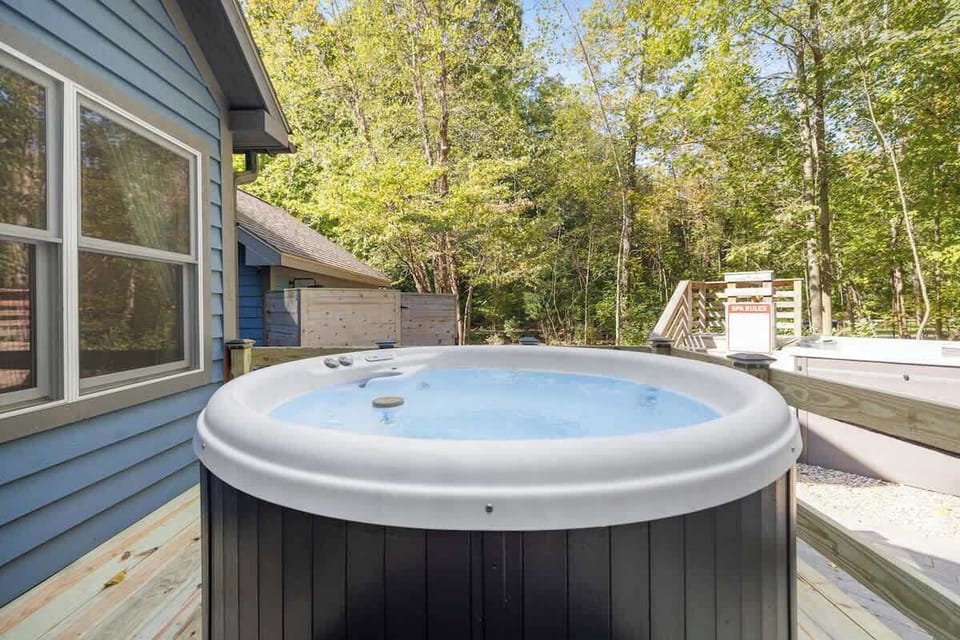 Stress melts away faster when there’s a hot tub involved!
