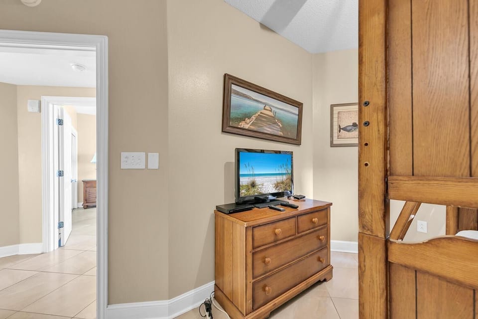 Condo, Multiple Beds (Majestic Beach Towers 2-801) | Interior