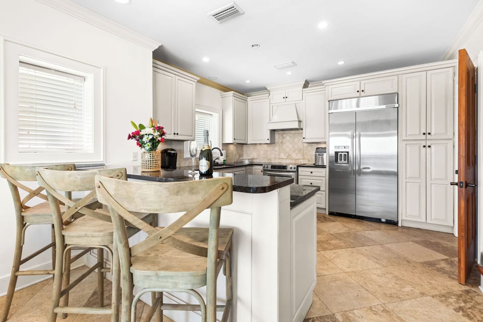 Additional seating at the breakfast bar