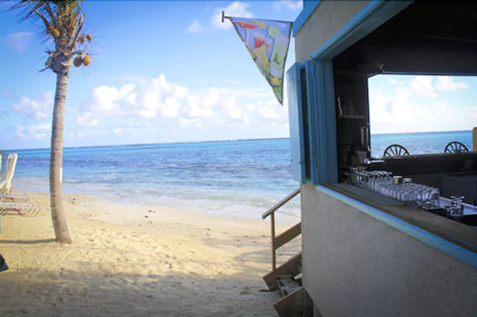 Beach nearby, sun loungers, beach umbrellas, beach towels