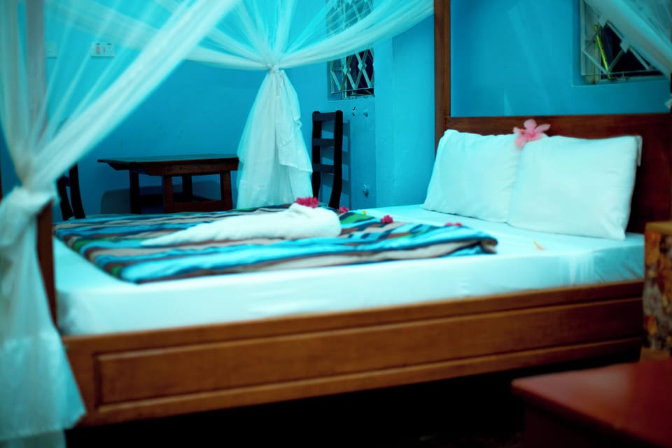 Double Room, Balcony, Garden View | Iron/ironing board, free WiFi