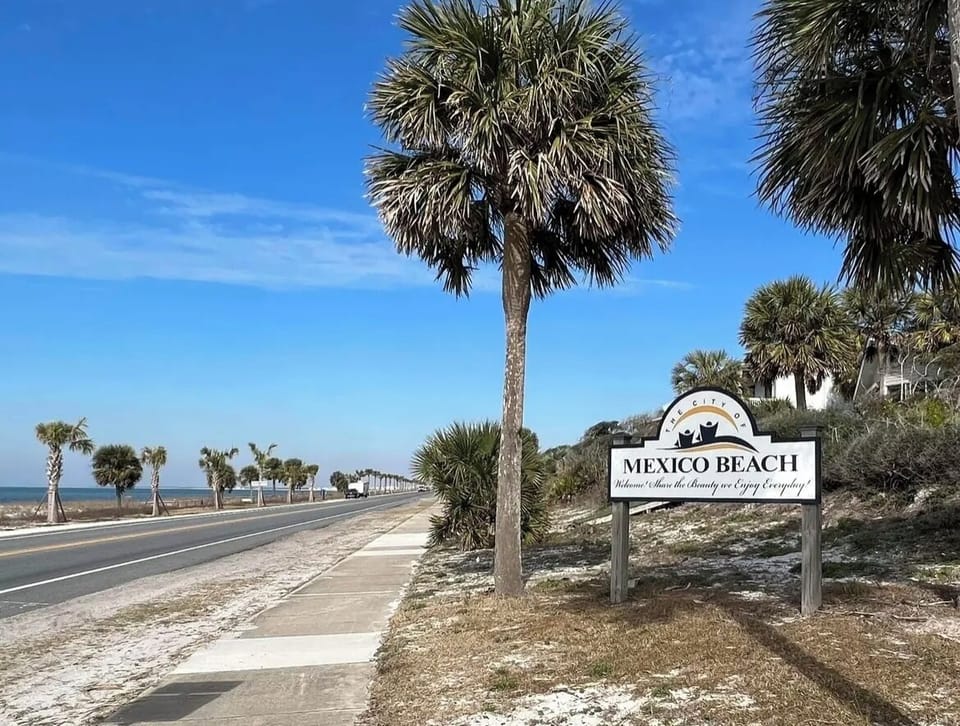 Welcome to Mexico Beach!