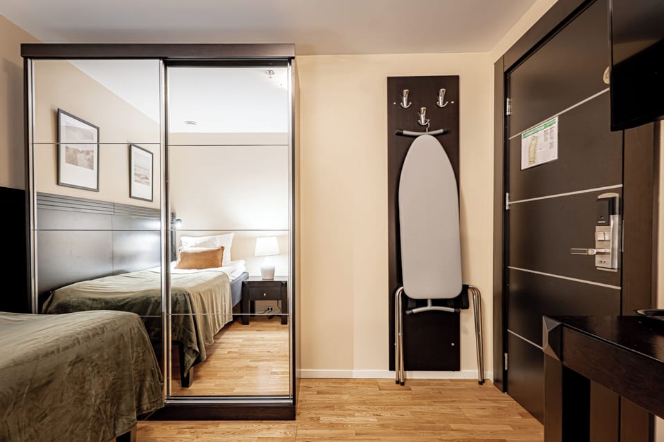 Basic Single Room | Wardrobe