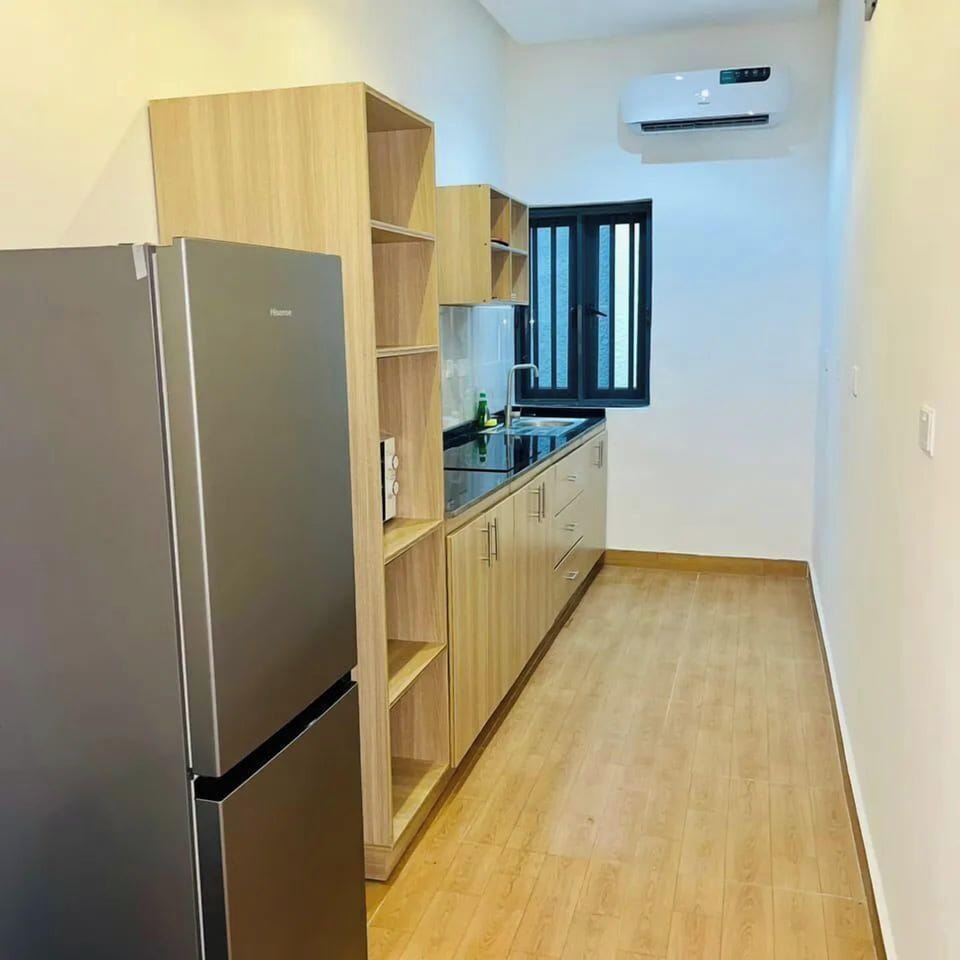 Economy Apartment, Balcony, City View | Private kitchen | Fridge, microwave, oven, stovetop