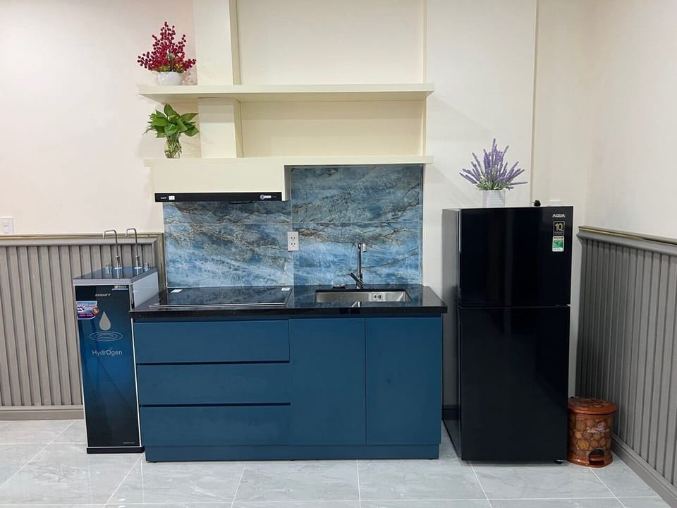 Deluxe Villa, Balcony, Garden View | Private kitchen