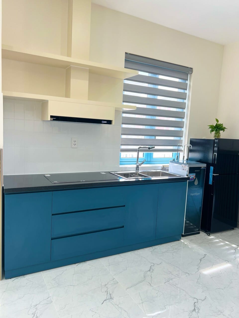 Deluxe Villa, Balcony, Garden View | Private kitchen